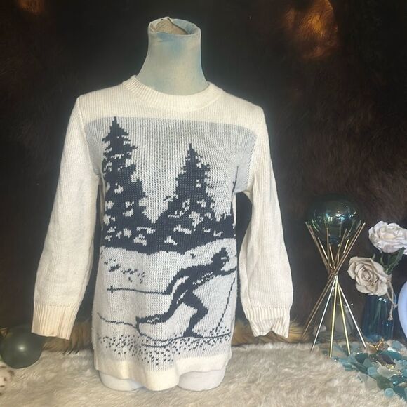 J. Crew wool sweater S (3300) - Picture 1 of 8